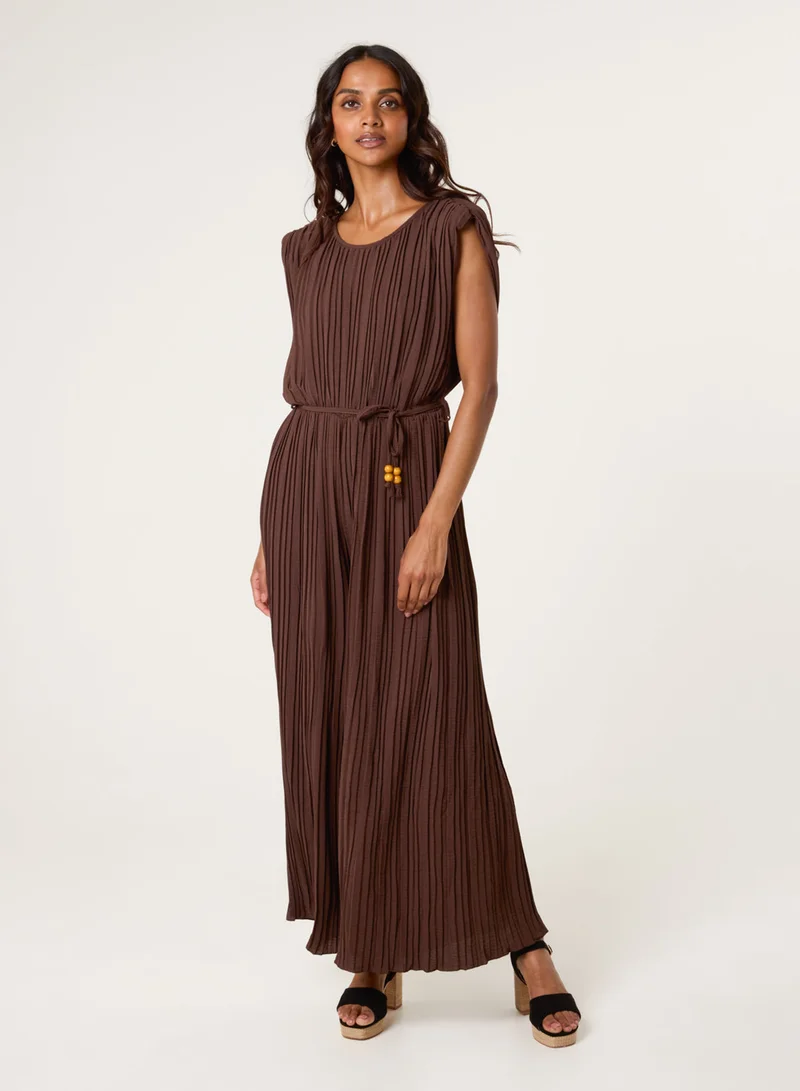 بلو فانيلا Pleated Shoulder Pad Jumpsuit